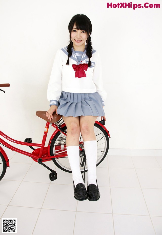 Hitomi Fujiwara - Handjob Short Videos